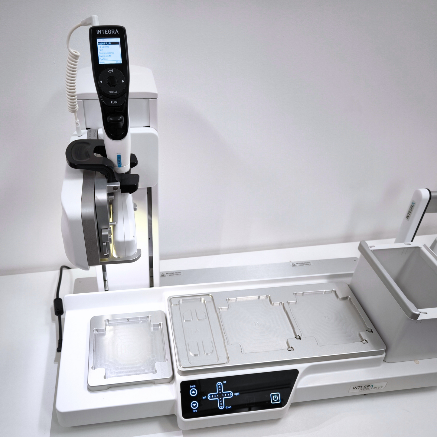 Integra ASSIST PLUS Pipetting Robot (4505) with 3x Voyager Electronic Pipettes