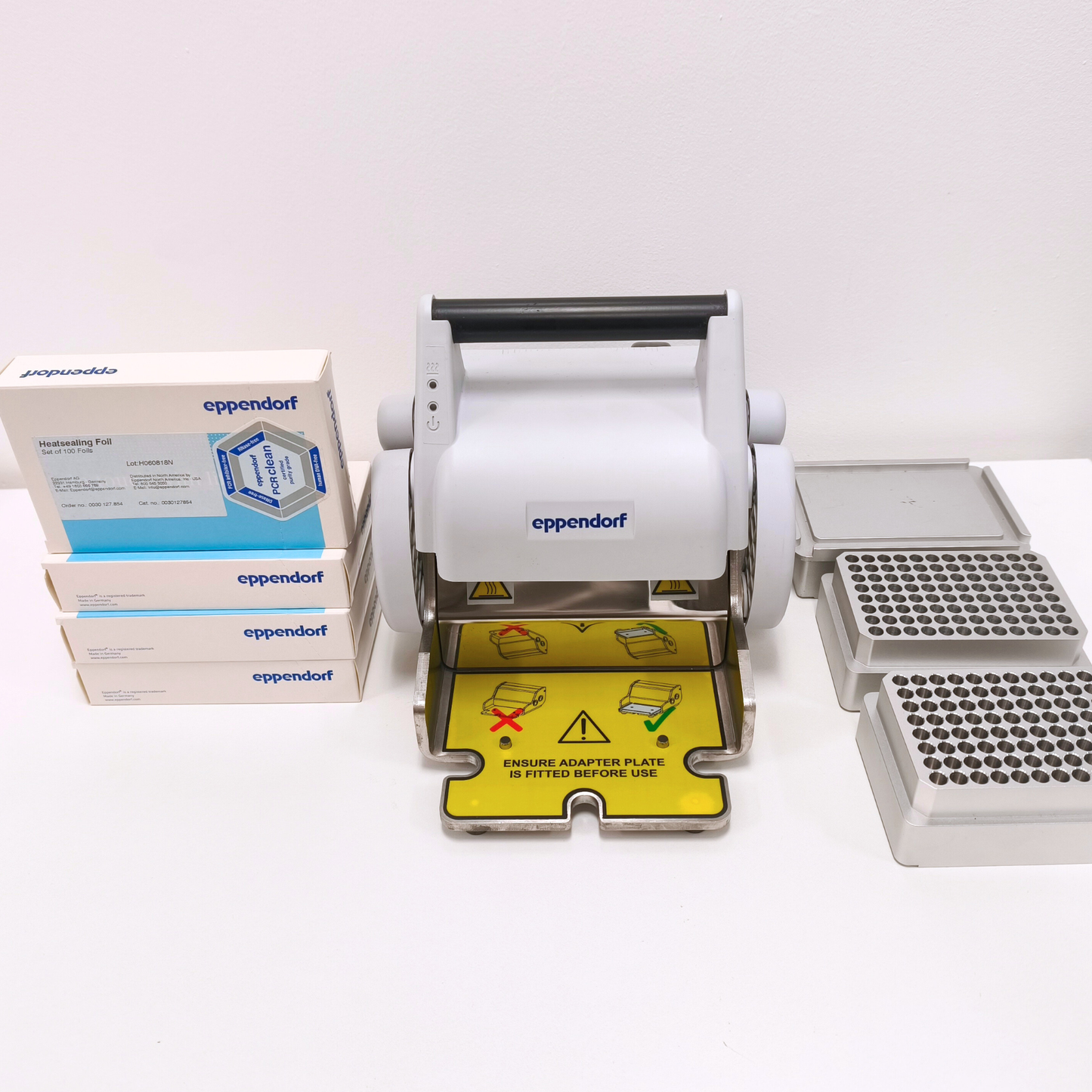 Eppendorf HeatSealer S100 + Plate Adapters + Sealing Foil