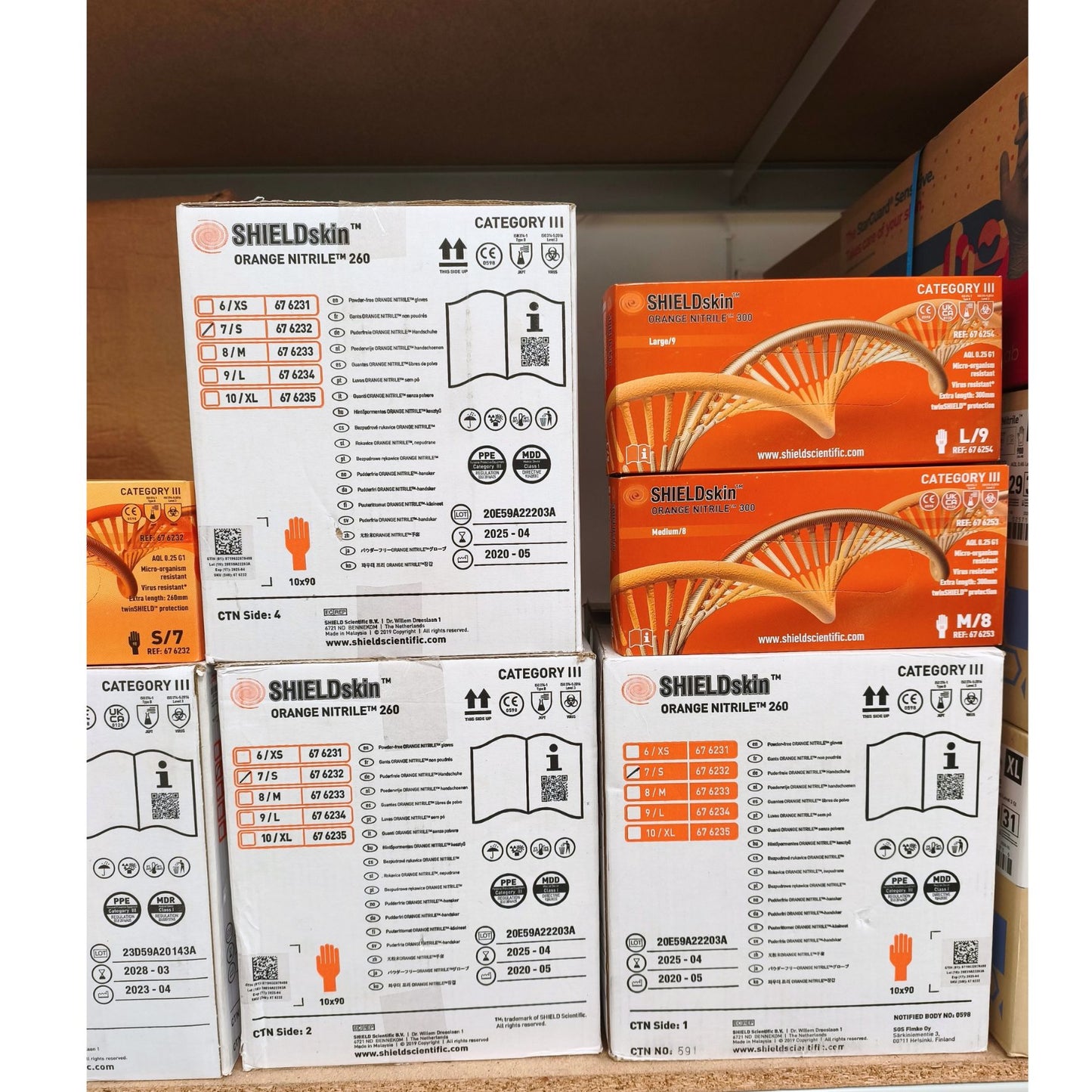 64x packs of Nitrile Gloves